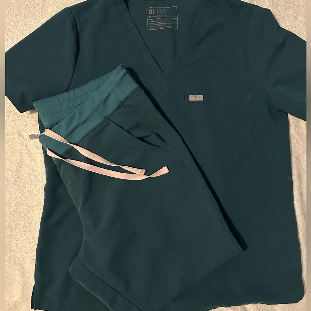 Figs Large Scrub Set